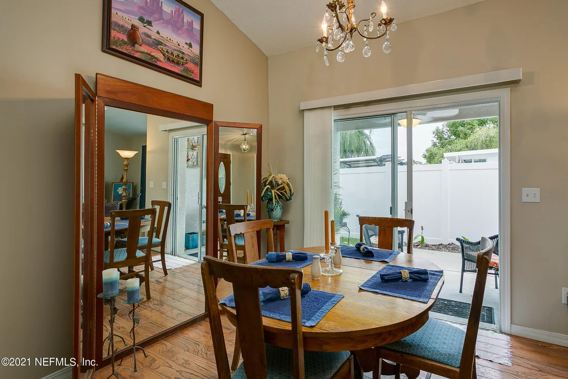 Photo of 453 ISLAND VIEW Circle