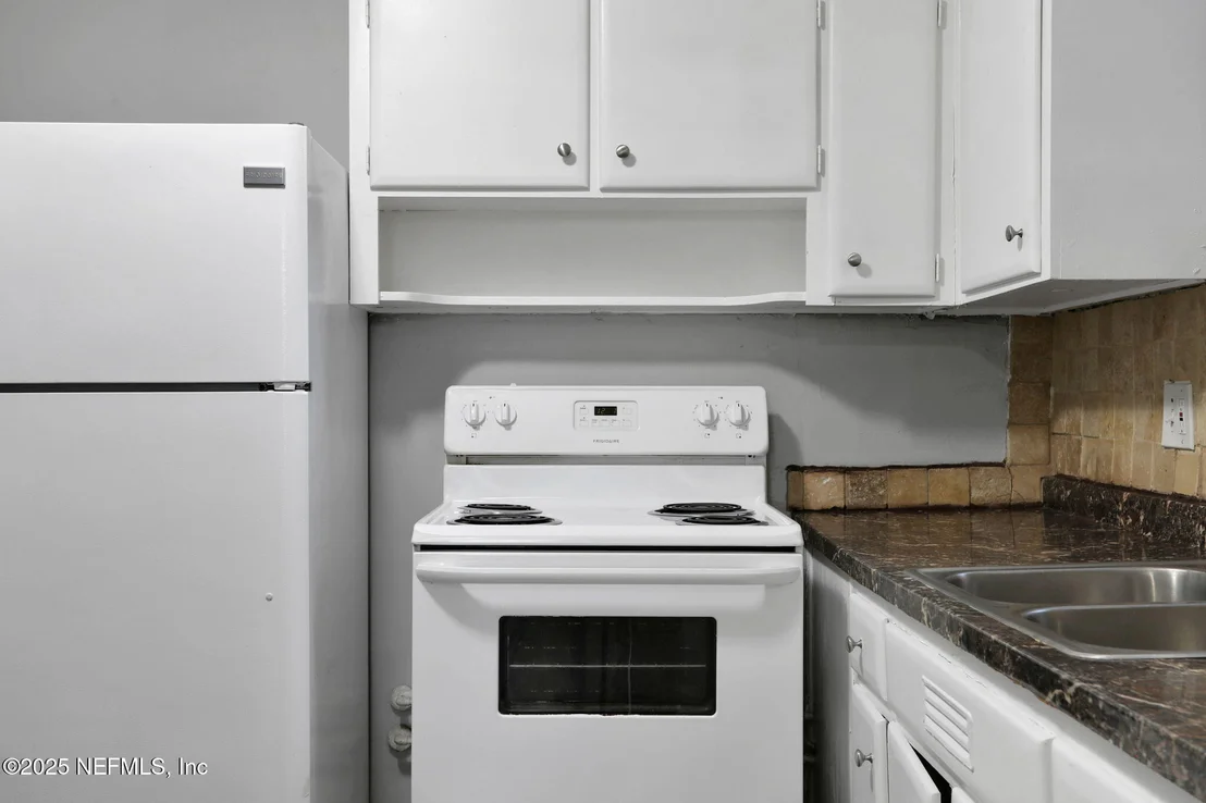 Photo of 3145 PLUMTREE Drive