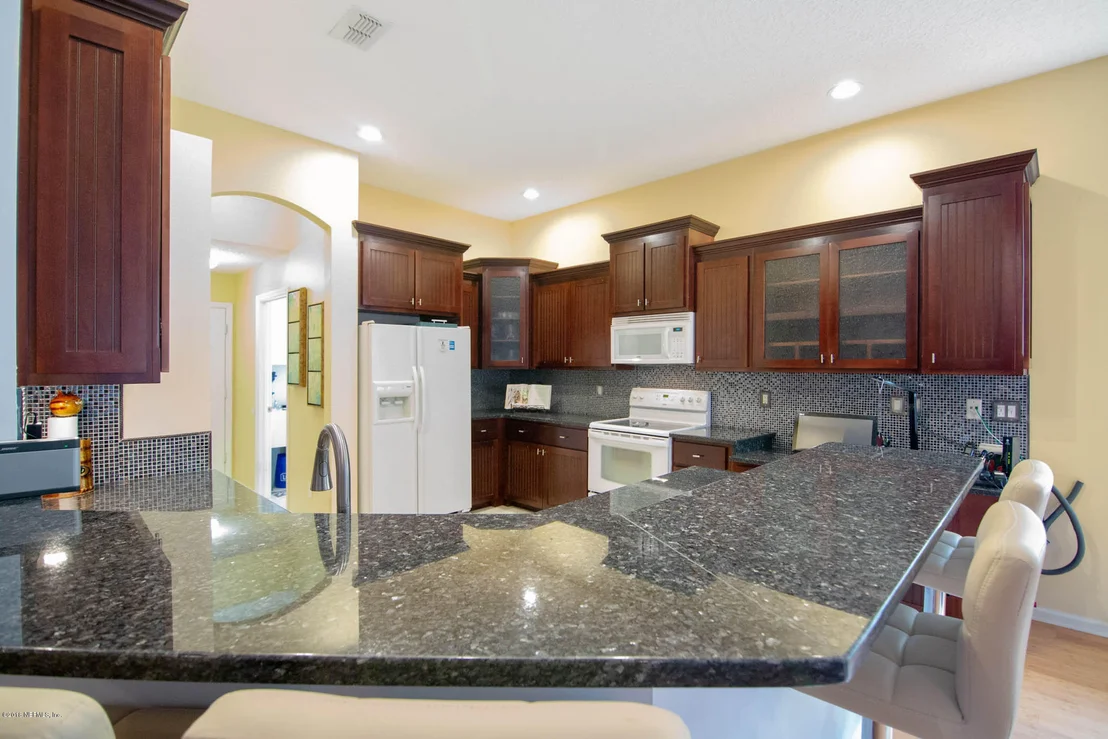 Photo of 115 GLEN OAKS Drive