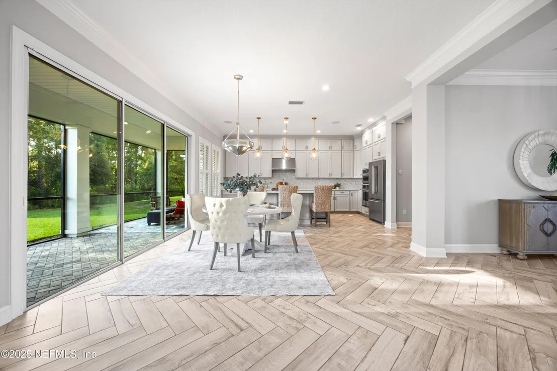 Photo of 10176 SILVERBROOK Trail