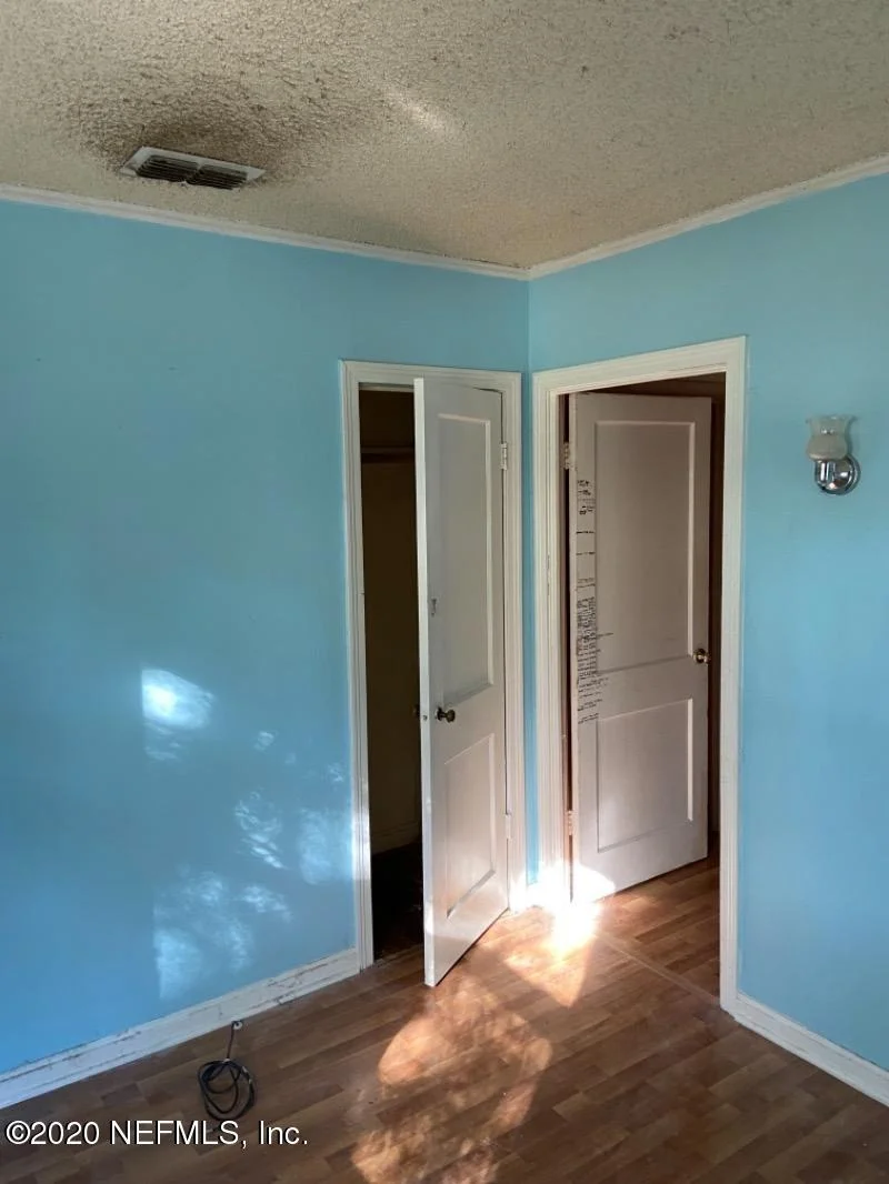 Photo of 1715 HILLTOP Boulevard