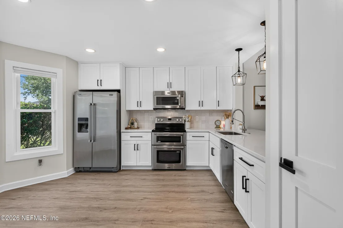 Photo of 12151 SUNCHASE Drive