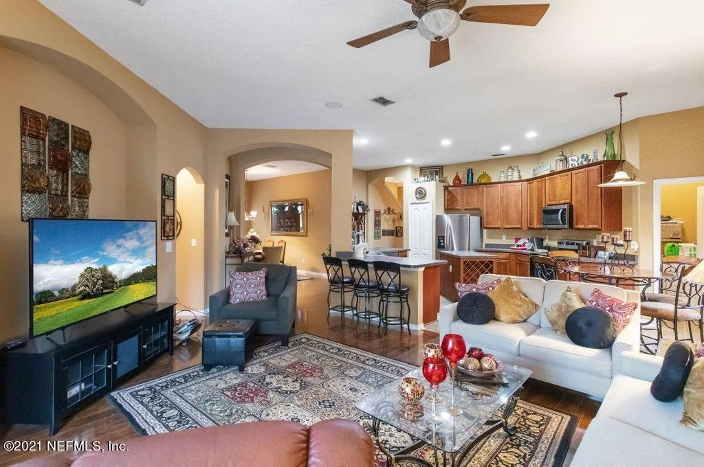 Photo of 581 LONGMILL Lane