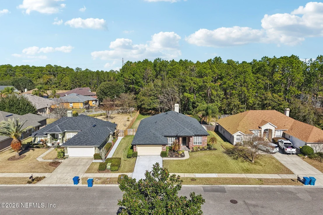 Photo of 145 LAKE RUN Boulevard