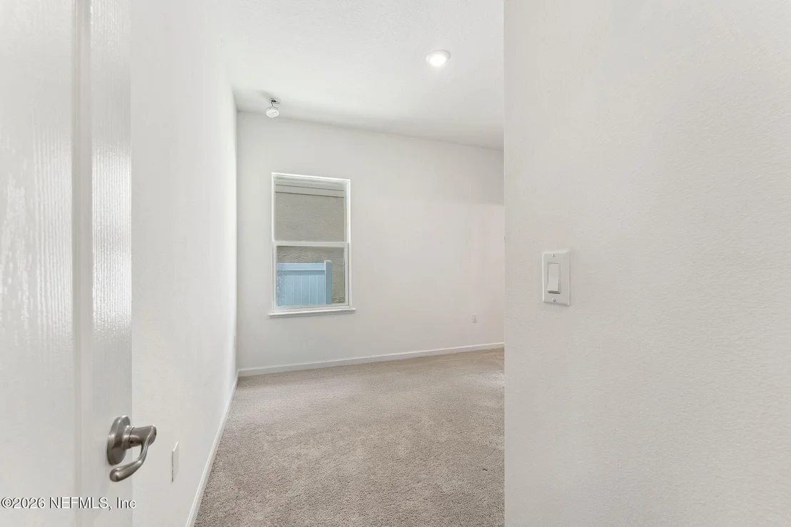 Photo of 120 OAKLEAF Way