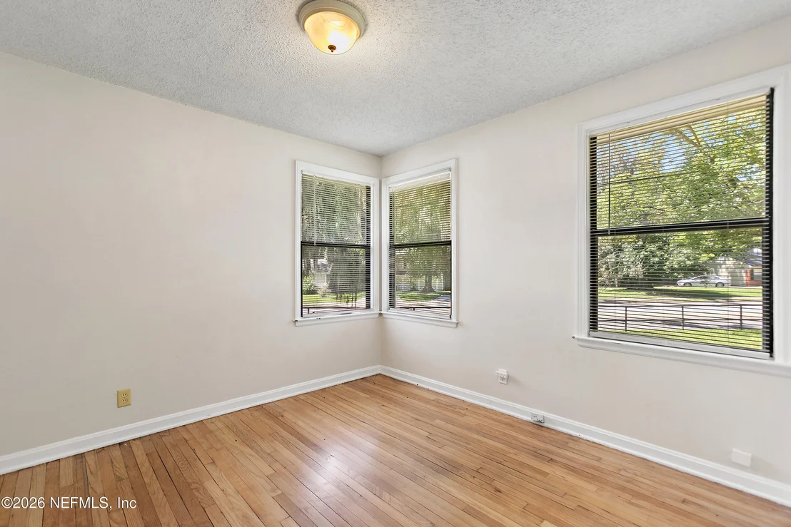 Photo of 1522 MURRAY Drive