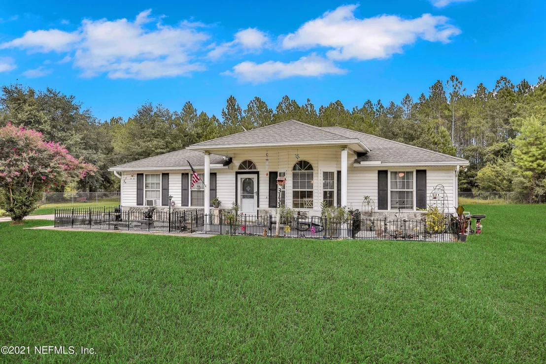 Photo of 3133 VERONICA Avenue