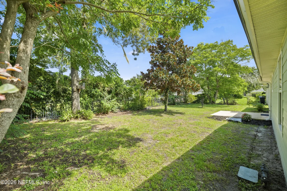 Photo of 4048 EDGELAND Trail