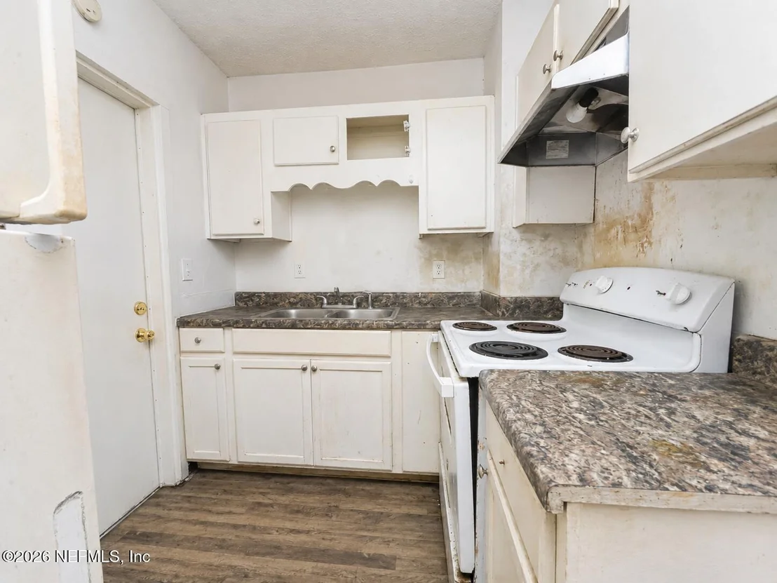 Photo of 3232 DIGNAN Street