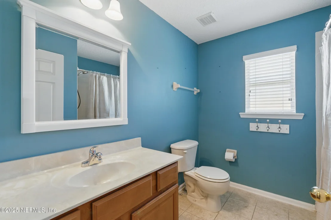 Photo of 187 SILVER GLEN Avenue