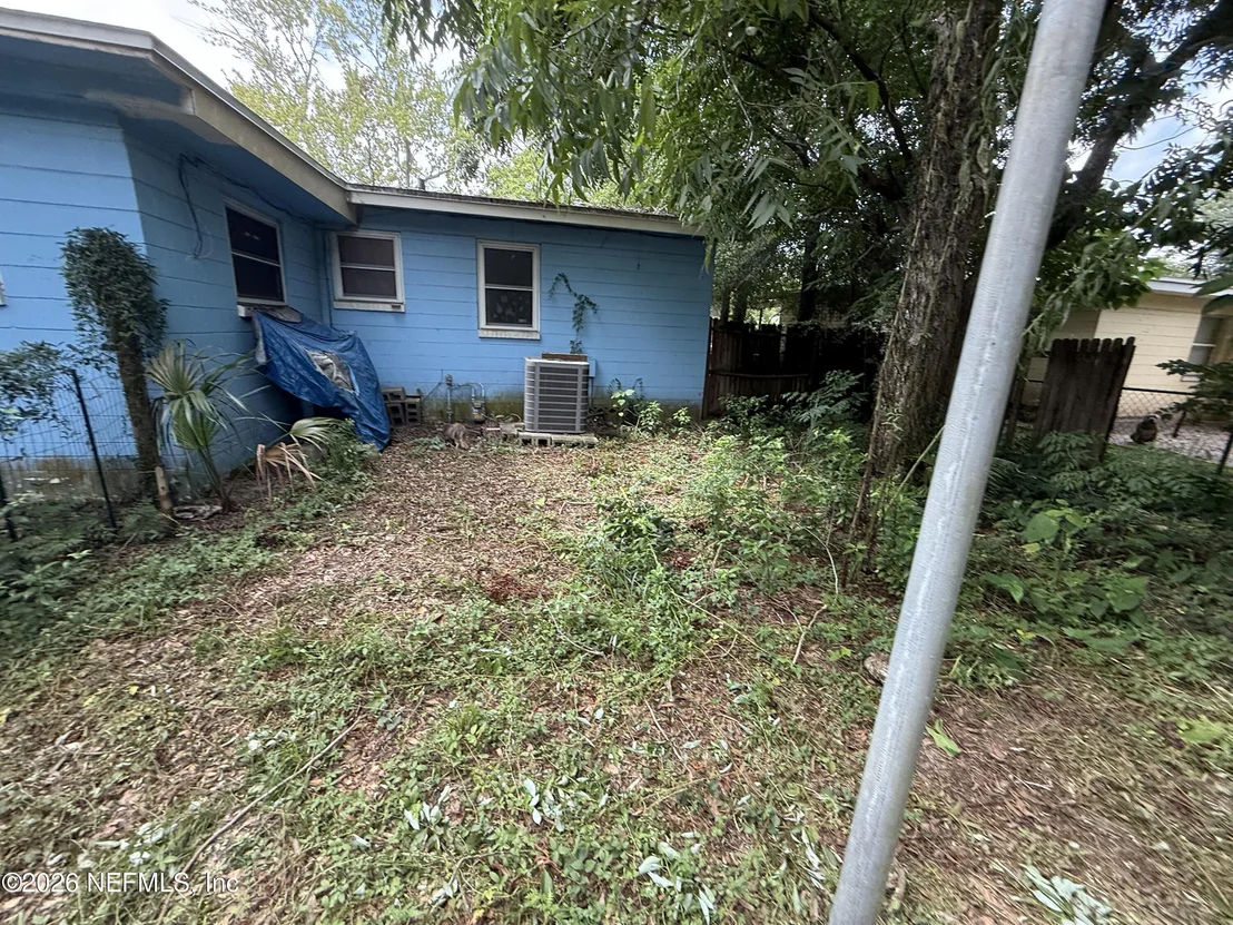 Photo of 6453 SOLANDRA Drive