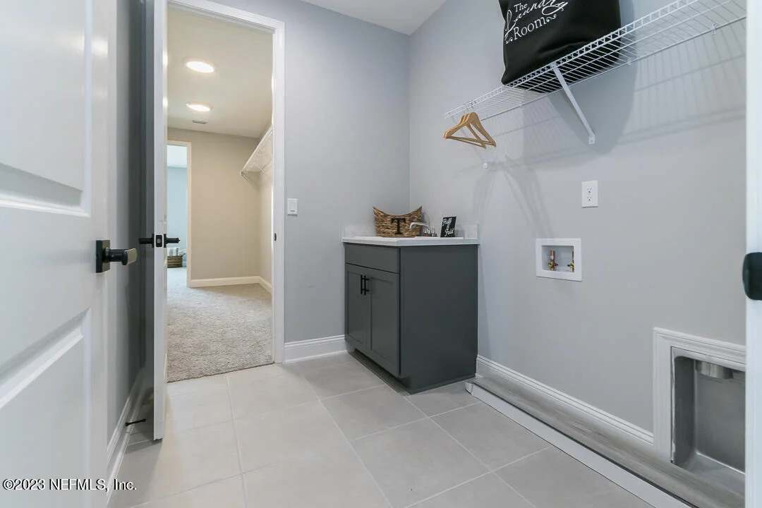 Photo of 106 THATCHAM Drive