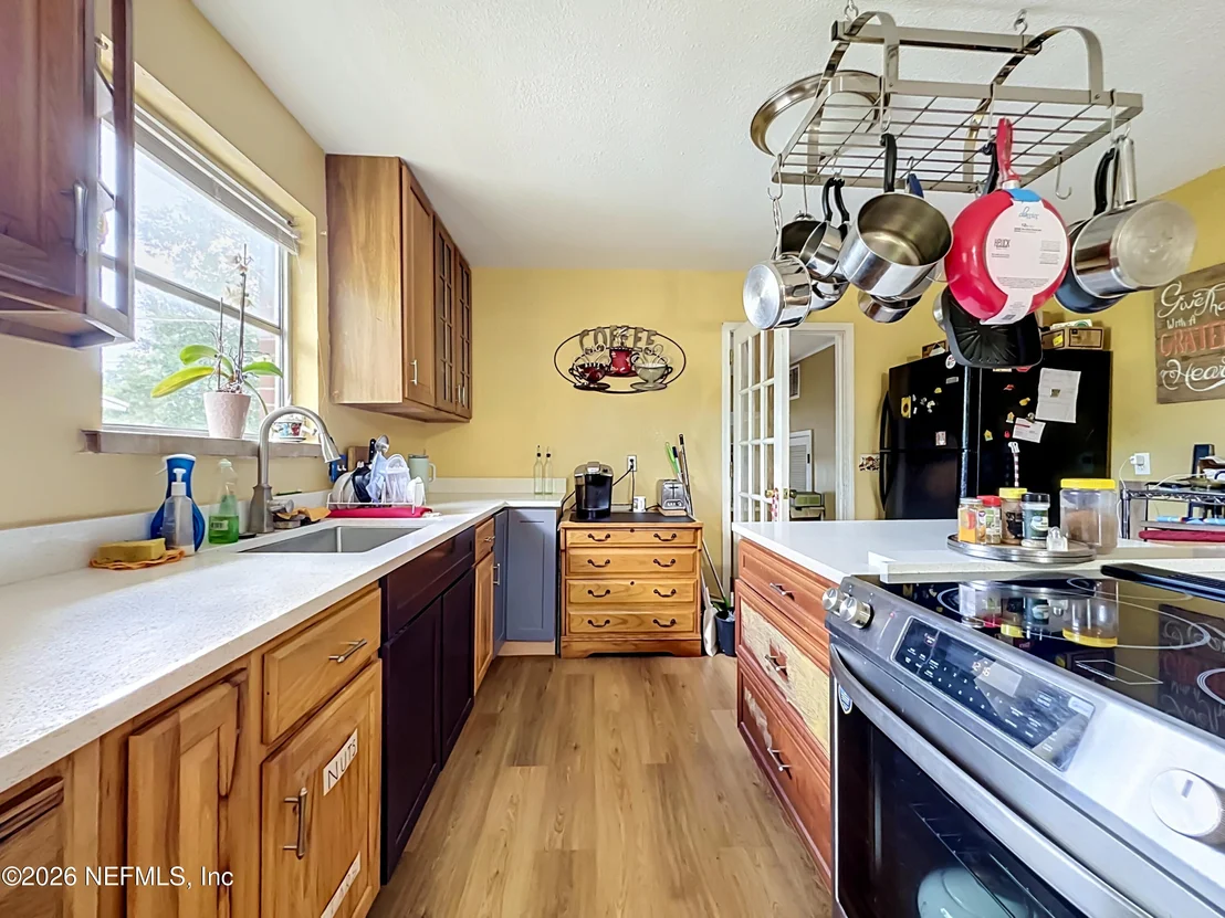 Photo of 7410 PINEVILLE Drive