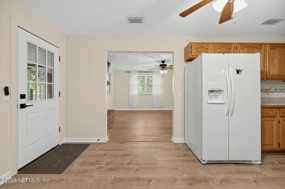 Photo of 450370 STATE ROAD 200