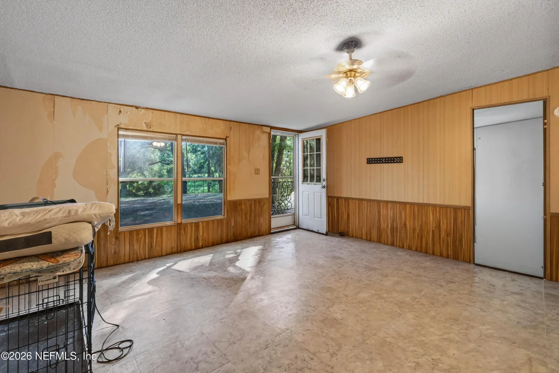 Photo of 115 GORBUTT Road