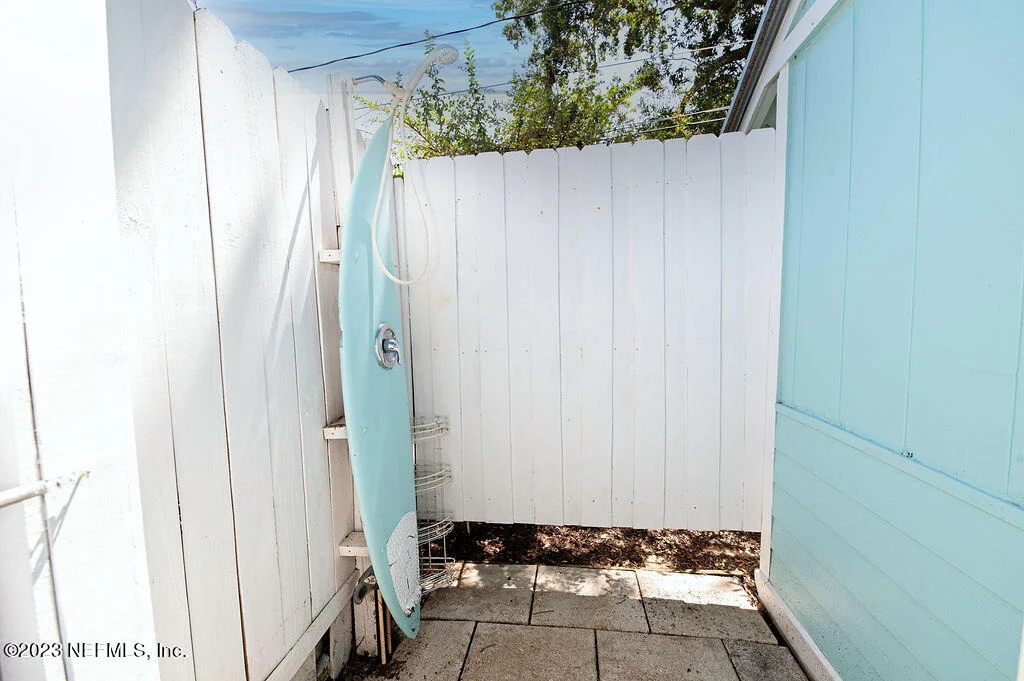Photo of 405 E Street