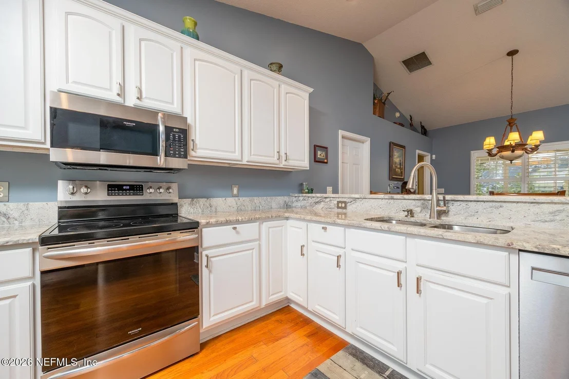 Photo of 145 WHISPERING OAKS Circle