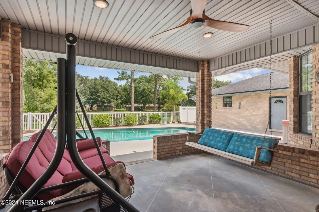 Photo of 55199 DEER RUN Road