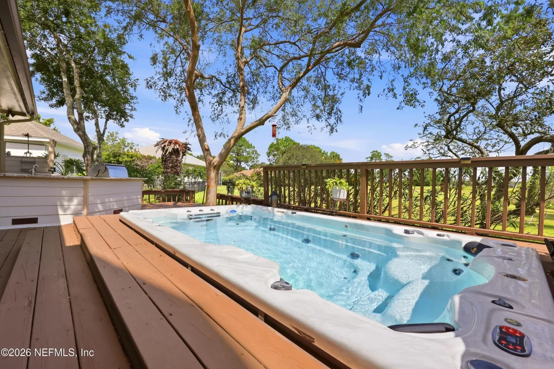Photo of 500 TURNBERRY Lane