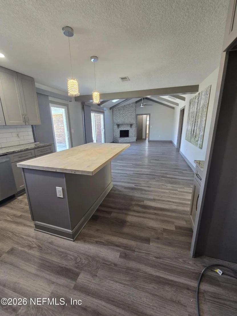 Photo of 7239 WHITE BIRCH Drive