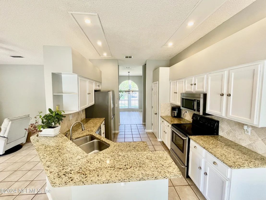 Photo of 1404 GIBRALTER Lane