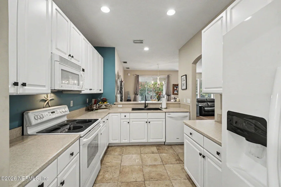 Photo of 1437 STOCKBRIDGE Lane