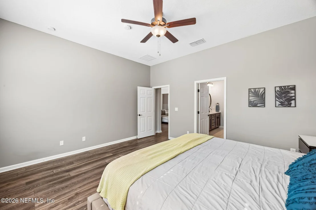 Photo of 225 CLOVERBROOK Road