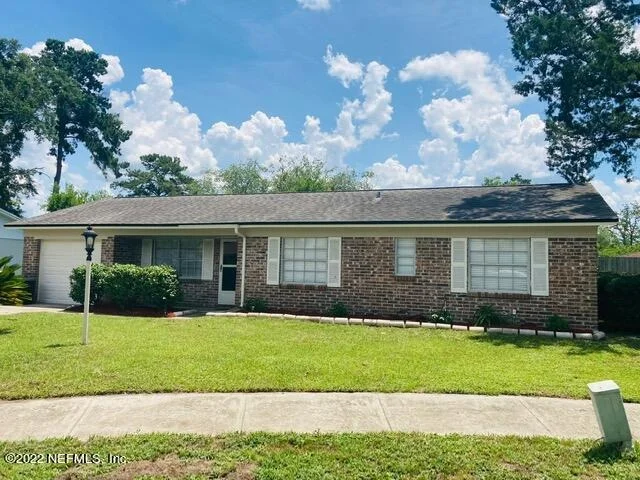 Photo of 981 CHAPMAN Drive