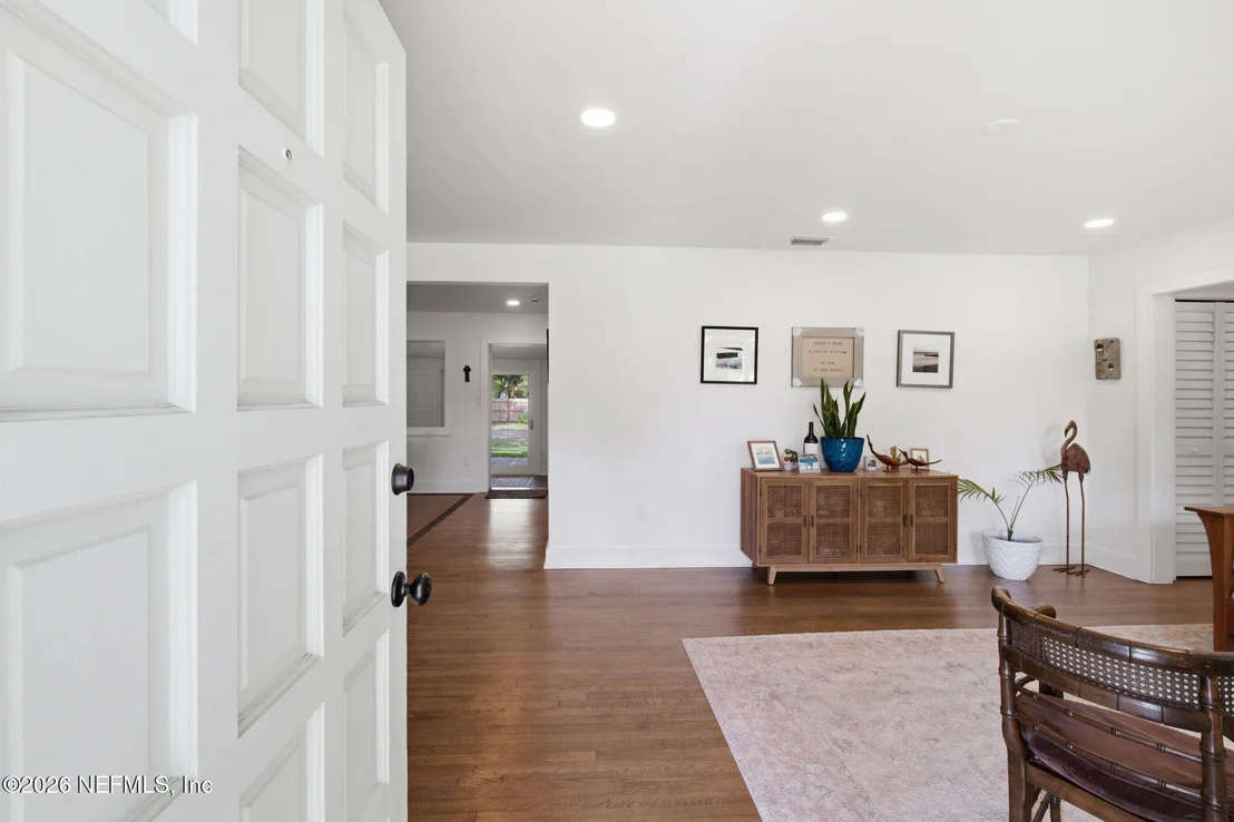 Photo of 406 ARREDONDO Avenue