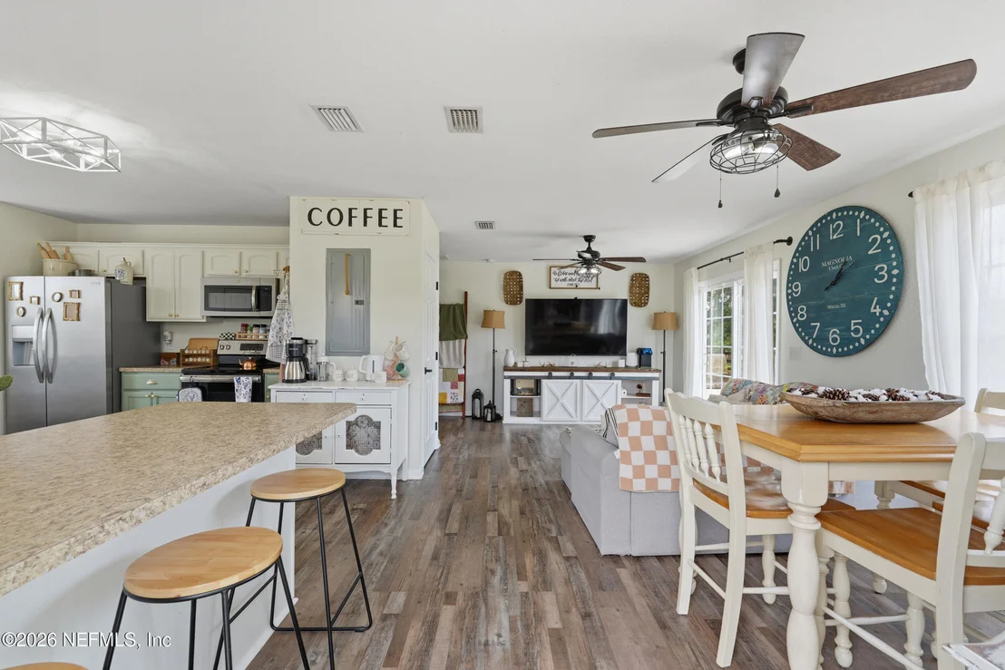 Photo of 8449 STATE ROAD 100