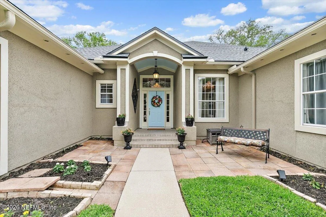 Photo of 113 OAK VIEW Circle