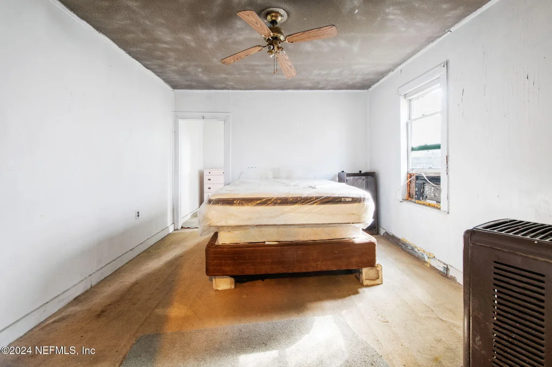 Photo of 1115 DANIEL Street