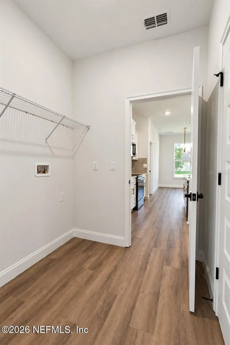 Photo of 6 BRONSON Lane