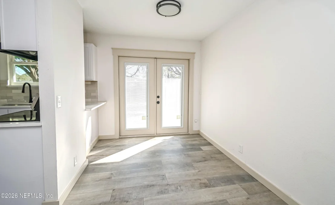 Photo of 406 BARBARA Circle