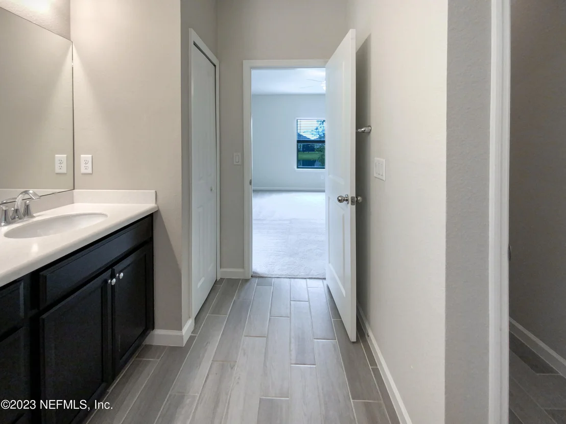 Photo of 1710 AMBERLY Drive