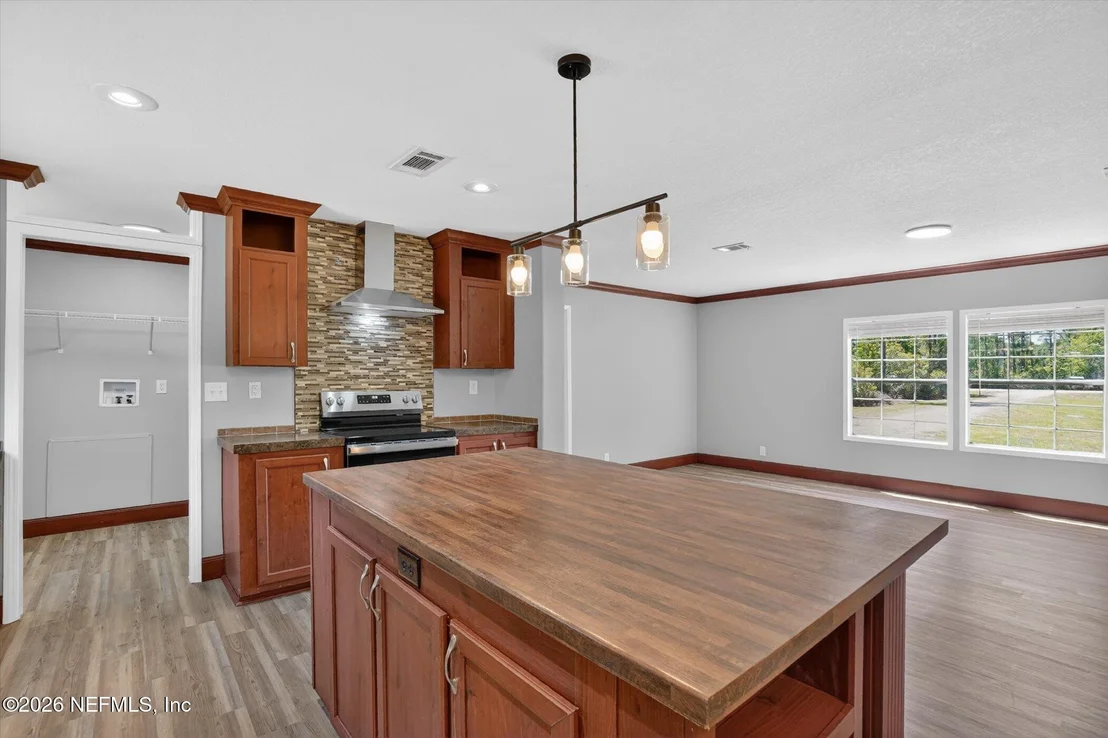 Photo of 8311 COUNTY ROAD 217
