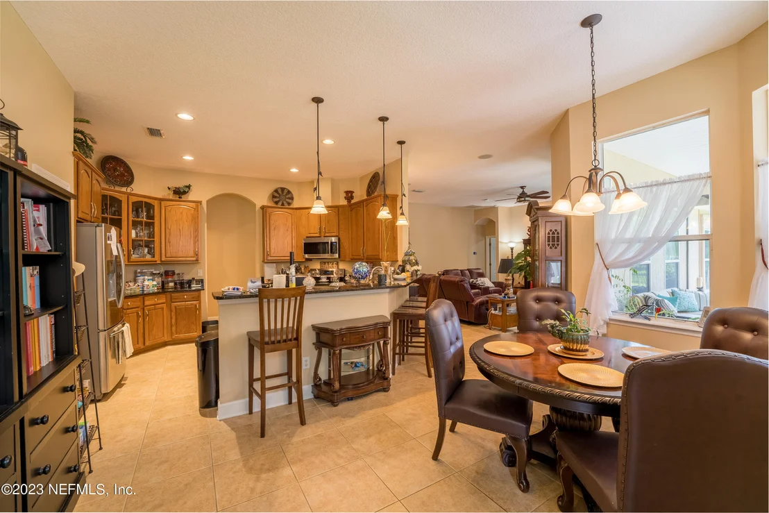 Photo of 933 S FOREST CREEK Drive