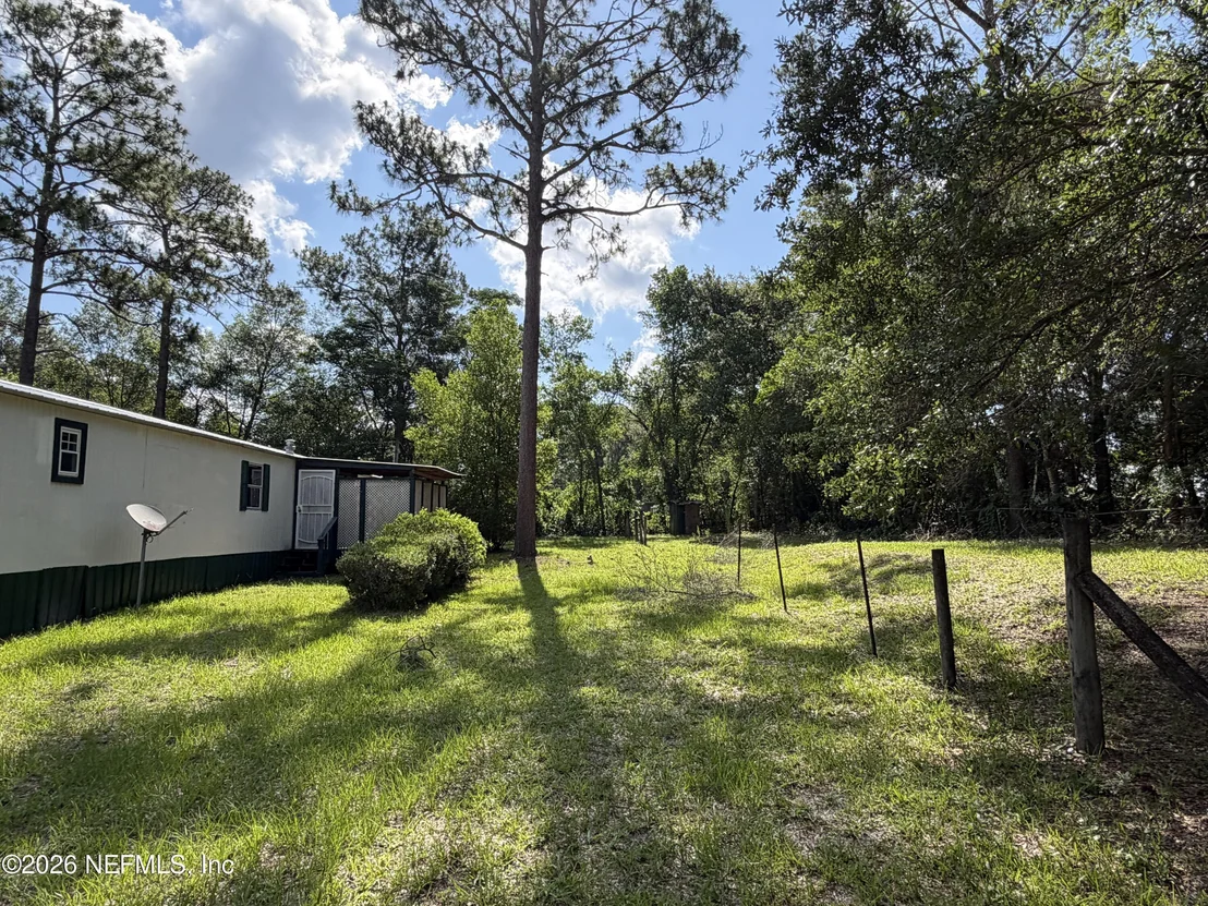 Photo of 805 JONATHAN Road