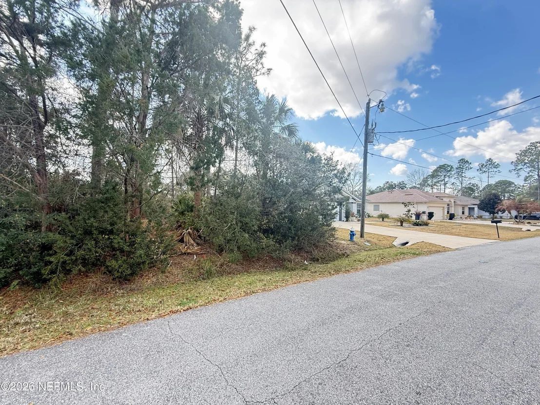Photo of 12 PINEASH Lane