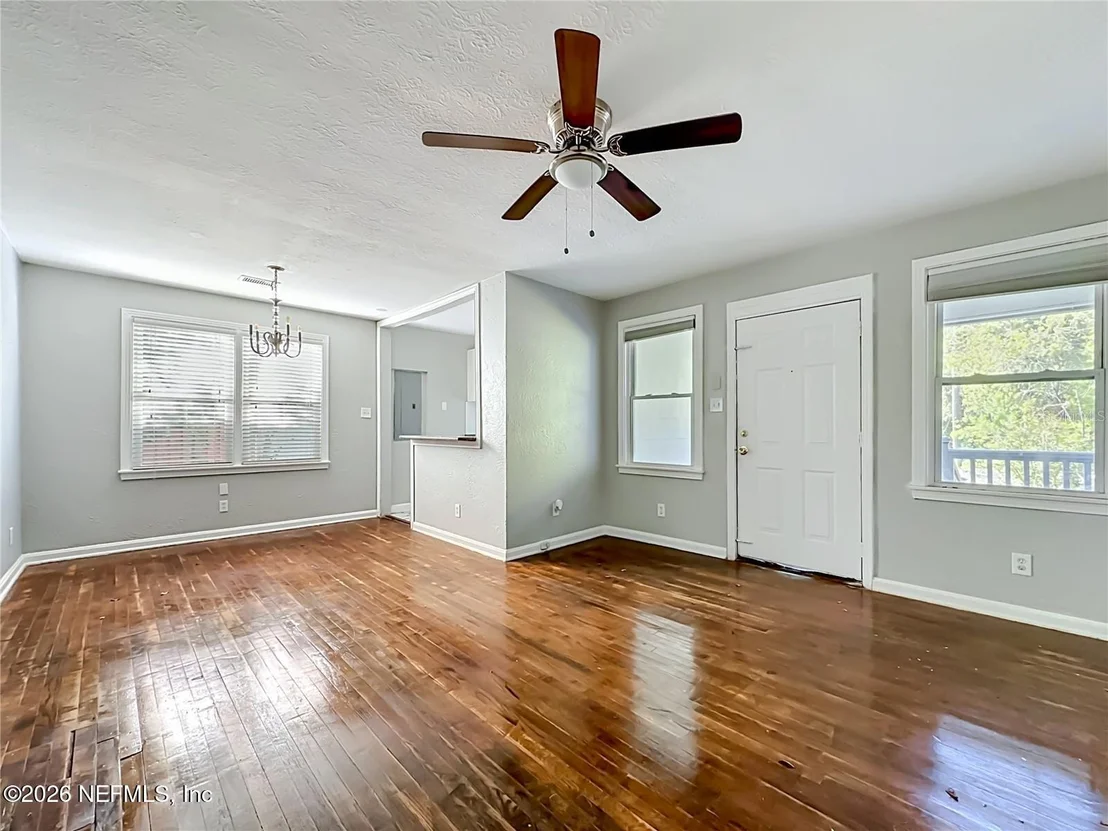 Photo of 3323 POST Street