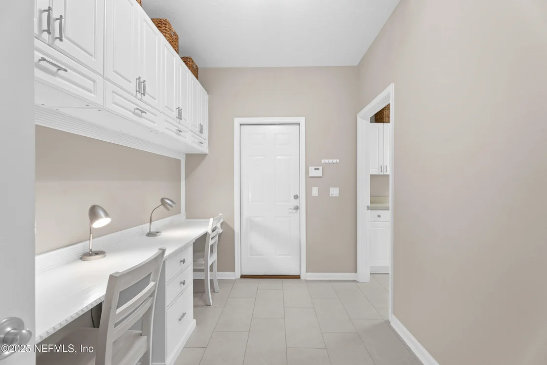 Photo of 389 SUMMERSET Drive
