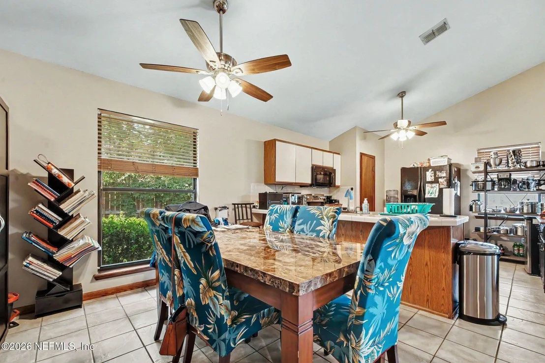 Photo of 593 HEWES Place