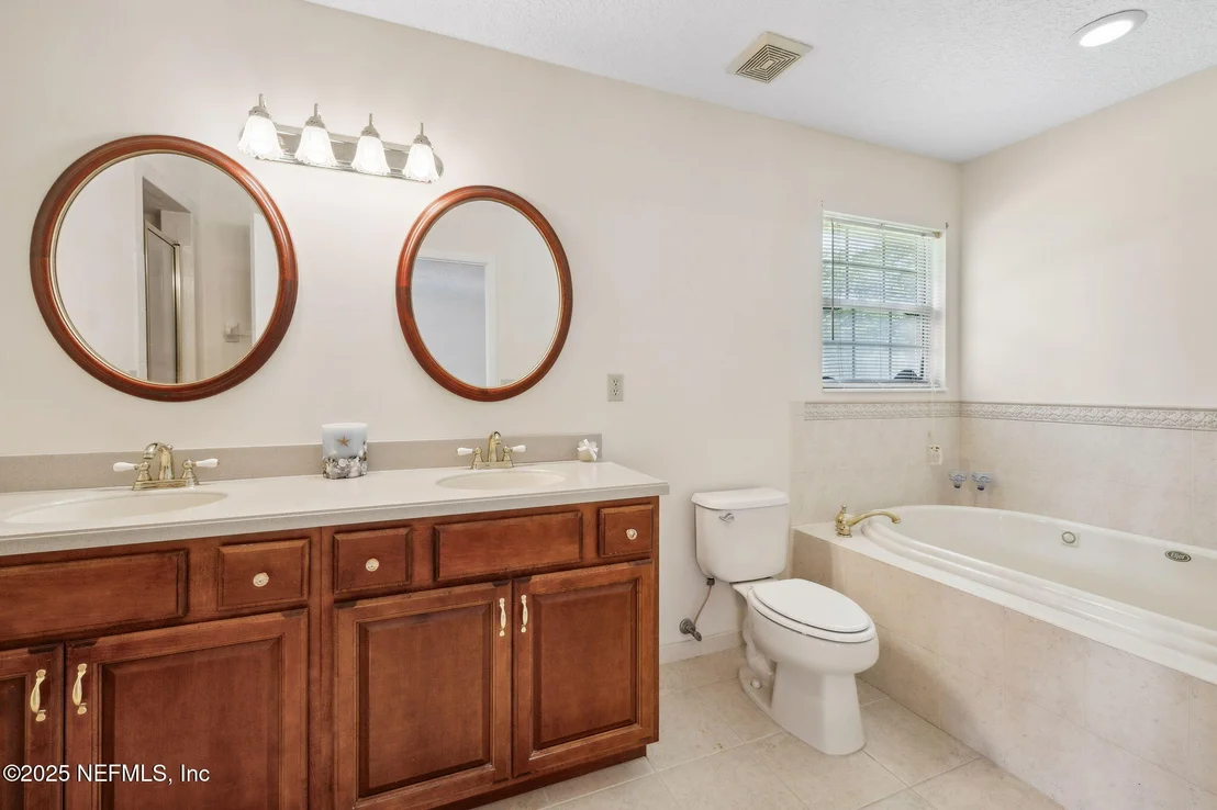 Photo of 212 LAKE Drive