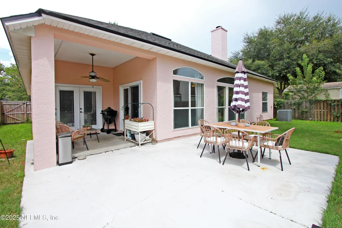 Photo of 1121 ANDREA Way