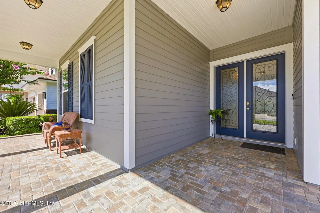 Photo of 359 GLENNEYRE Circle