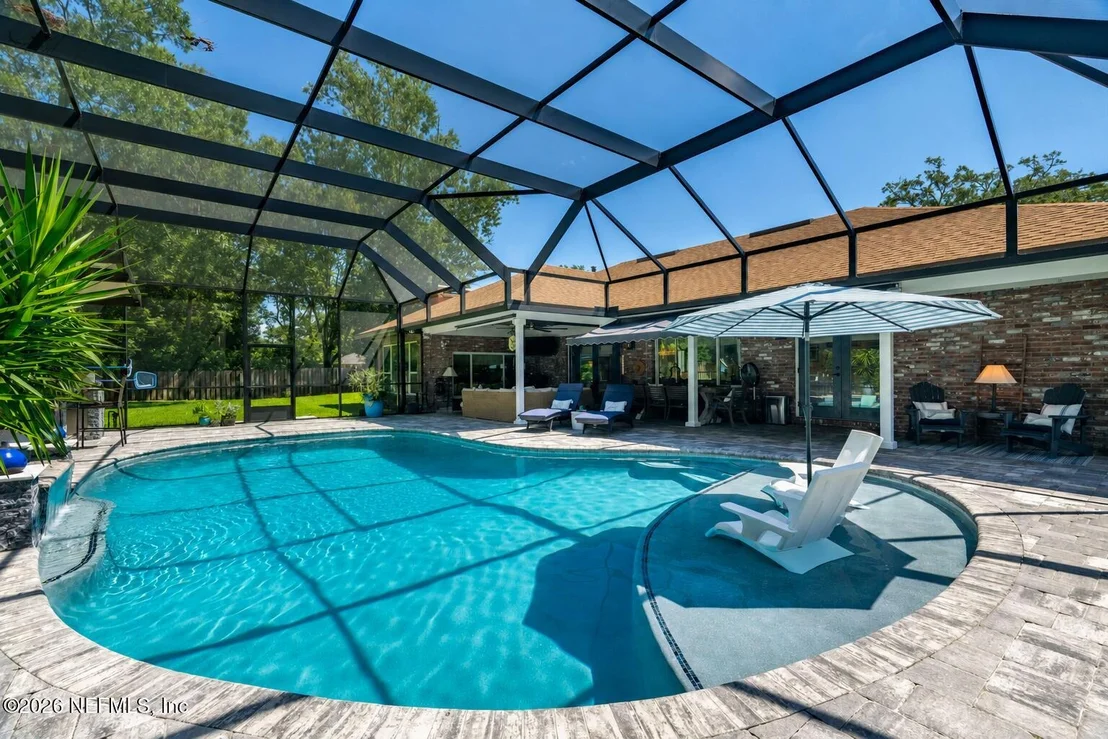 Photo of 8148 BLUE JAY Lane