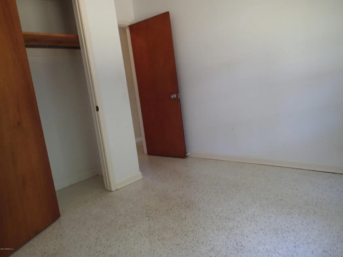 Photo of 1601 BENTIN Drive N