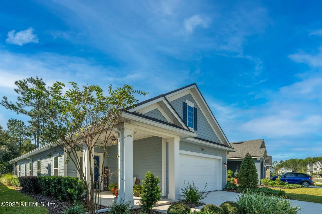 Photo of 623 WINDERMERE Way