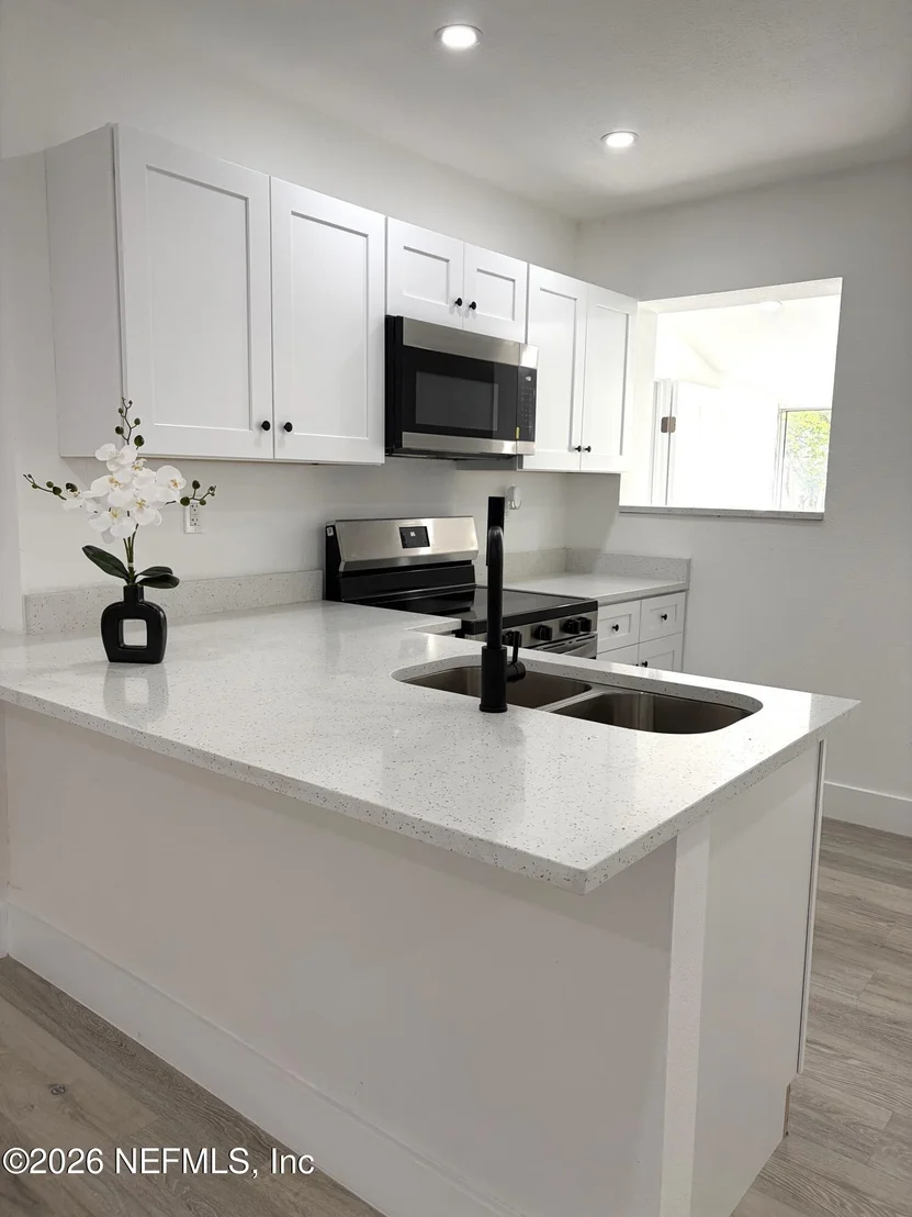 Photo of 5602 LONG ST Street