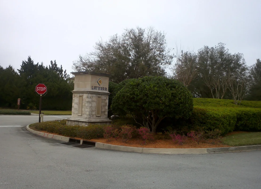 Photo of Unit 112 at 955 REGISTRY Boulevard